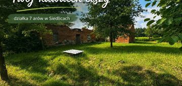 Działka 7 arów w siedlicach – kameralny azyl