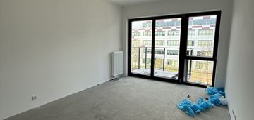 2 pokoje / balkon / wysoki standard