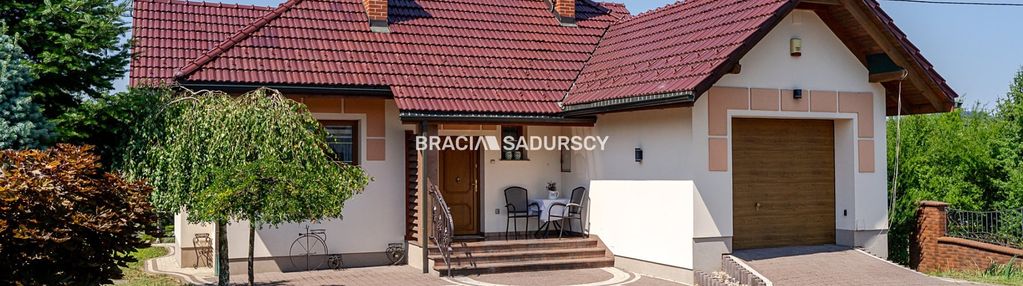 Dom wolnostojący, garaż, fotowoltaika, 7 pokoi