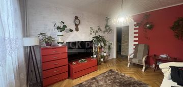 Na sprzedaż mieszkanie 3-stronne-51,3 m² – staszów