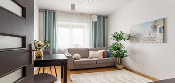 Dwustronne, w pełni wyposażone, stara ochota