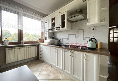 Dom do wprowadzenia z lokalem usługowym