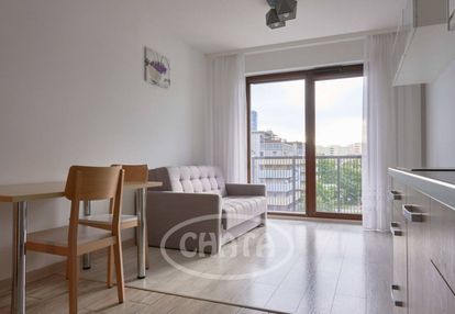 Klimatyzowane mieszkanie z balkonem - tęczowa