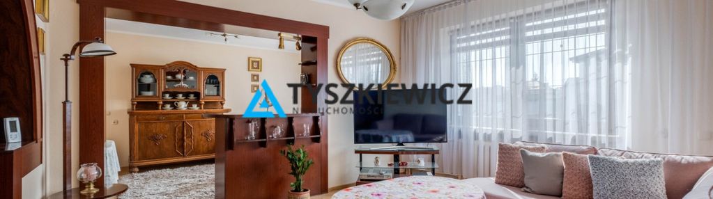 Dom wraz z budynkami gospodarczymi w łęgowie