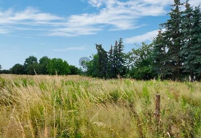 Działka 1800 m2 z możliwością zabudowy, media w drodze