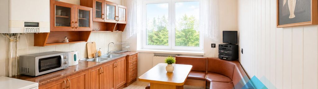 2 przestronne pokoje na parterze z dużą piwnicą