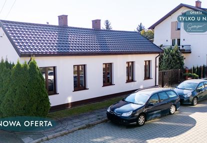 Parterowy dom na osiedlu domków