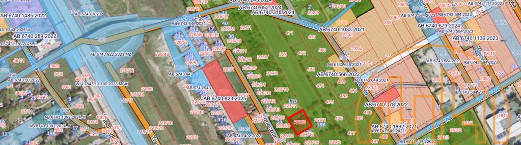 Atrakcyjna z wz w majdanie gm. wiązowna