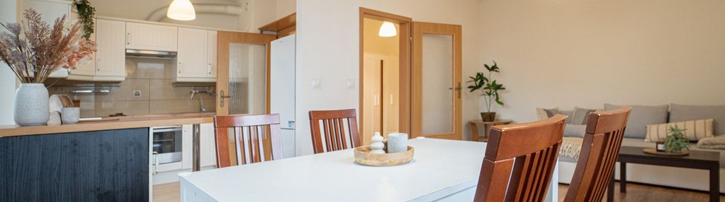 Piltza | ruczaj | czerwone maki | petfriendly