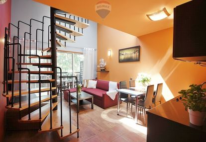 Apartament wakacyjny w sercu sosnowego lasu