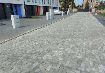 Bliźniak 5 pokoi. osiedle piastów. blisko centrum.