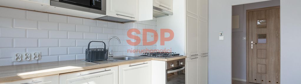 Wysokie pomieszczenia, duże okna, po remoncie