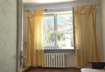 Wysokie jasne dwa pokoje z balkonem i garażem