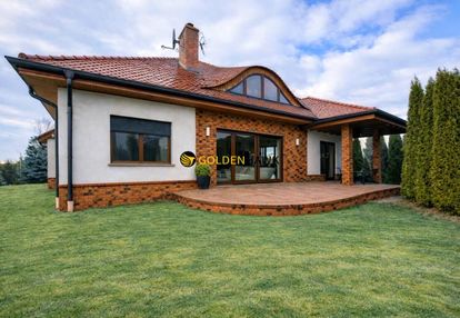 Rezydencja 200 m² | działka 3940 m² | podłogówka |