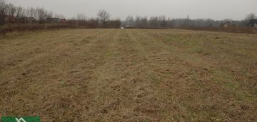 Działka budowlana 3850 m2 +4800m2/ nałęczowska