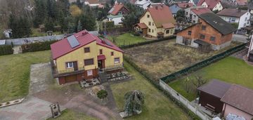 Konin:dom wolnostojący|garaż|ogród|duża działka