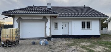 Wolnostojący, parterowy dom blisko stacji pkp