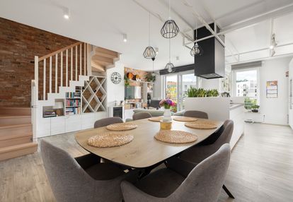 6 pokoi/klimatyzacja/fotowoltaika/112m2/jasień