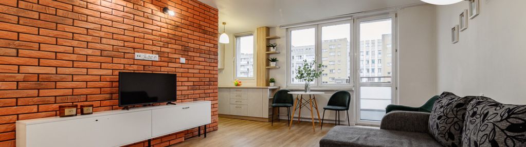 Przytulna kawalerka / blisko metra