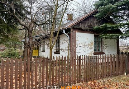 * dom z zabudowaniami gospodarczymi w karpiskach *