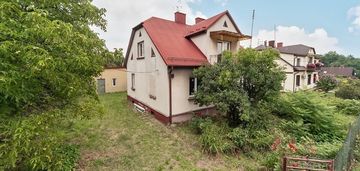 Dom z potencjałem najmu + 50m2 lokal usługowy