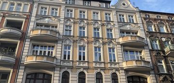 2 pokoje w kamienicy do własnej aranżacji
