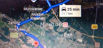 Annowo w pobliżu jeziora.