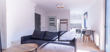 Jasna kawalerka / 30m2 / limanowskiego / podgórze