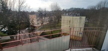 Koło stadionu , w bloku - słowackiego - mieszkanie
