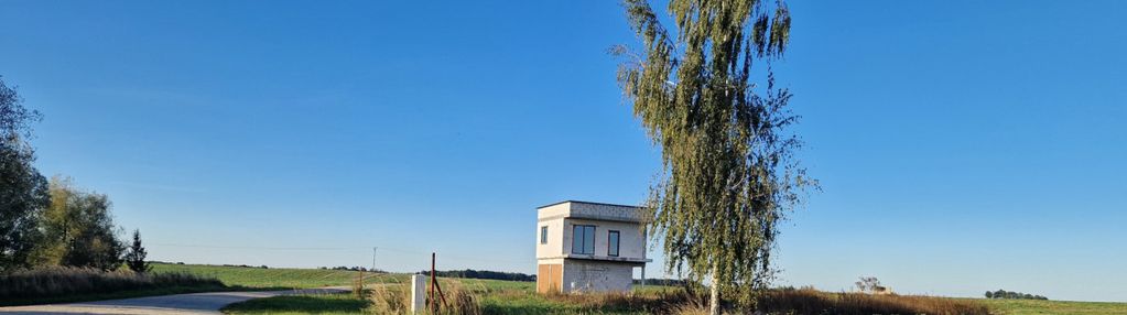 Duża działka z budynkiem gospodarczym