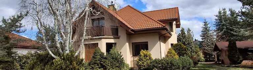 Przytulny dom w cichej okolicy