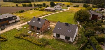 Nowoczesny dom blisko natury – idealny dla twojej