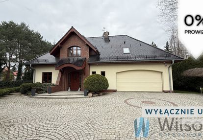 Wysoka: wyjątkowy dom 245m2 z pięknym ogrodem