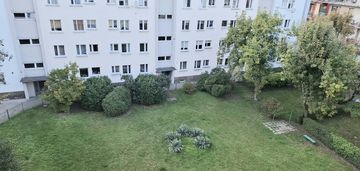 3 pok. wrocław krzyki dworzec główny balkon