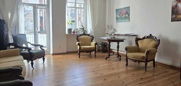 Klimatyczne mieszkanie w sercu jeżyc – 101,45 m²