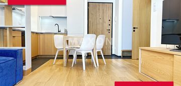 Komfortowy apartament w pobliżu stacji metra