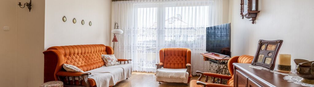 Dwupoziomowe mieszkanie z balkonem i garażem