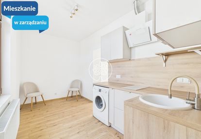 Bezczynszowa kawalerka z osobną kuchnią