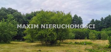 Szczawin, duża działka z domkiem letniskowym.