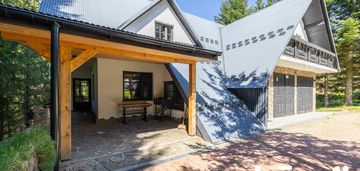 Dom pod nosalem z roi 9%, zakopane