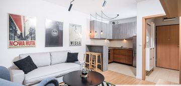 Świetny apartament na ruczaju z balkonem.