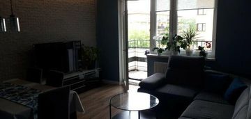 Nowe budownictwo, ale z osobną kuchnią.