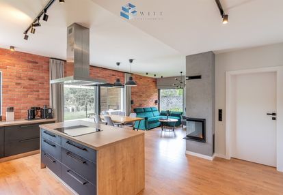 Dom z własną linią brzegową. ostróda