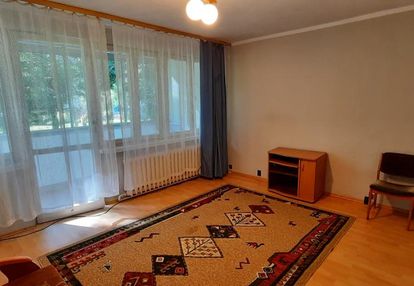 Może i parter, ale na pewno słoneczny. 2 balkony.