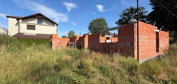Duża działka 5283 m² z rozpoczętą budową