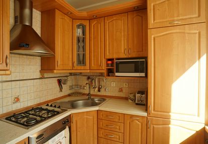 Przestronne 2 pokojowe mieszkanie na parterze centrum