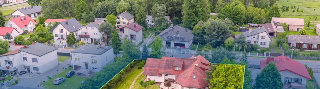 Ciekawy dom dla rodziny z ładną działką sobuczyna