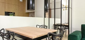 Apartament w centrum z widokiem na zieleń