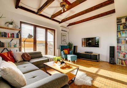 Przestronne mieszkanie + strych gratis