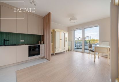 Stacja aleje jerozolimskie | pierwszy najemca